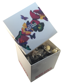 Boîte "Maxi Cube" garnie de confiseries ou chocolats